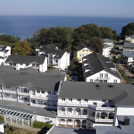 Haus Strandeck: Sellin Beachside Apartment with Ahoi Spa Access Goehren  Exterior photo