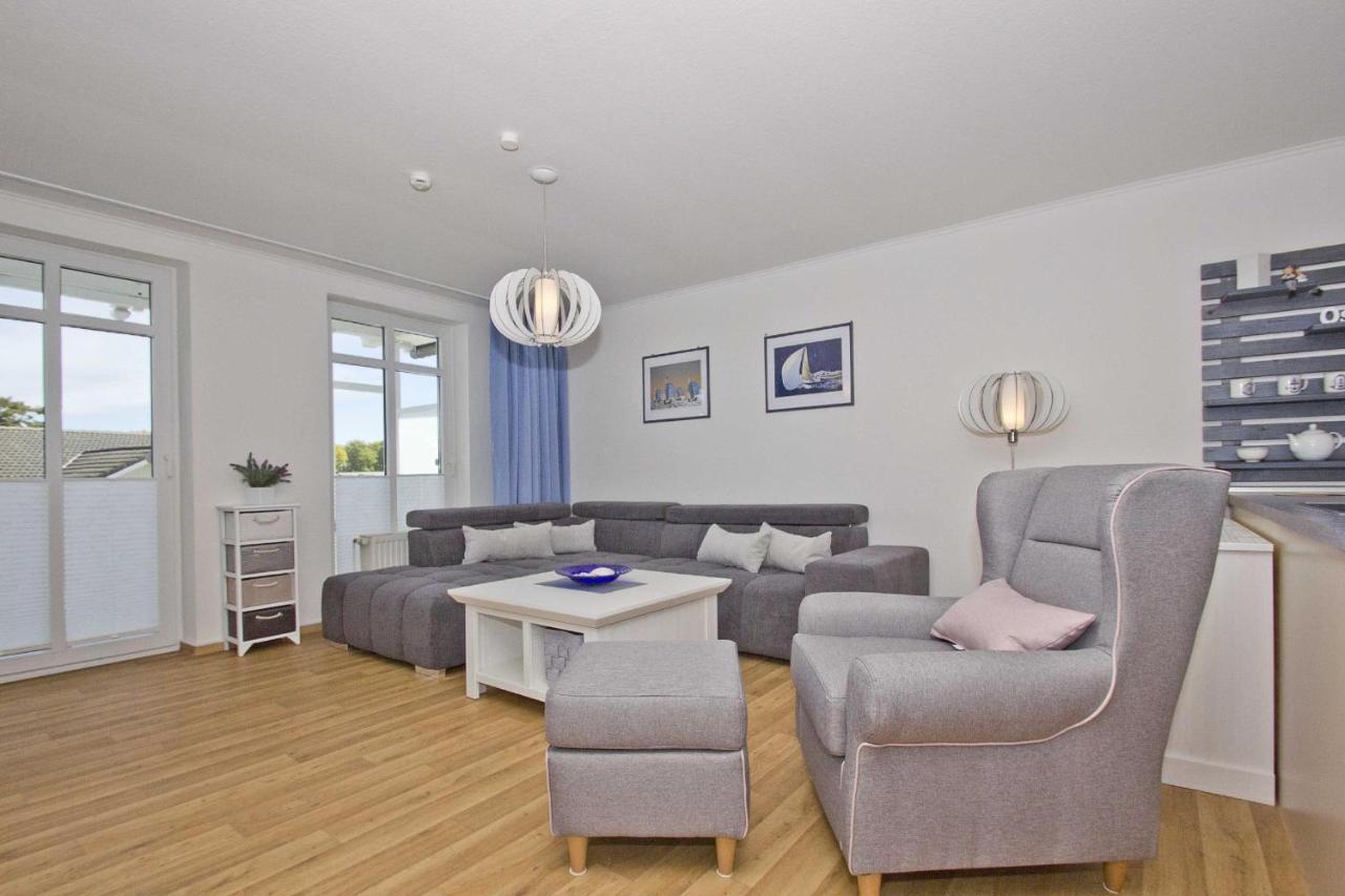 Haus Strandeck: Sellin Beachside Apartment with Ahoi Spa Access Goehren  Exterior photo
