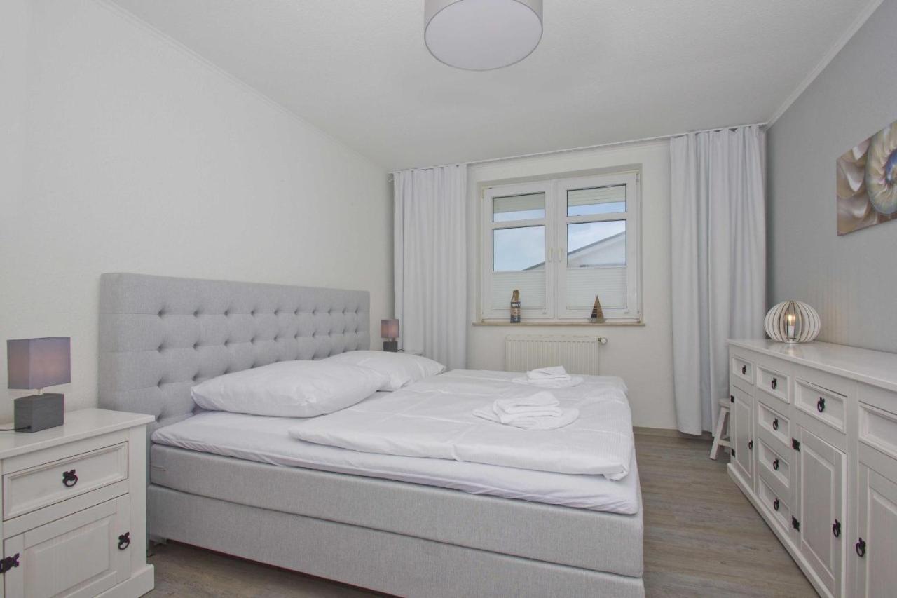 Haus Strandeck: Sellin Beachside Apartment with Ahoi Spa Access Goehren  Exterior photo